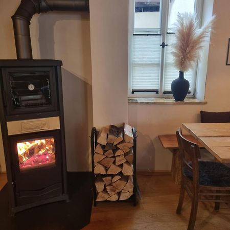 Neustadt an der Weinstraße Schoene Ferienwohnung Mit Kamin מראה חיצוני תמונה