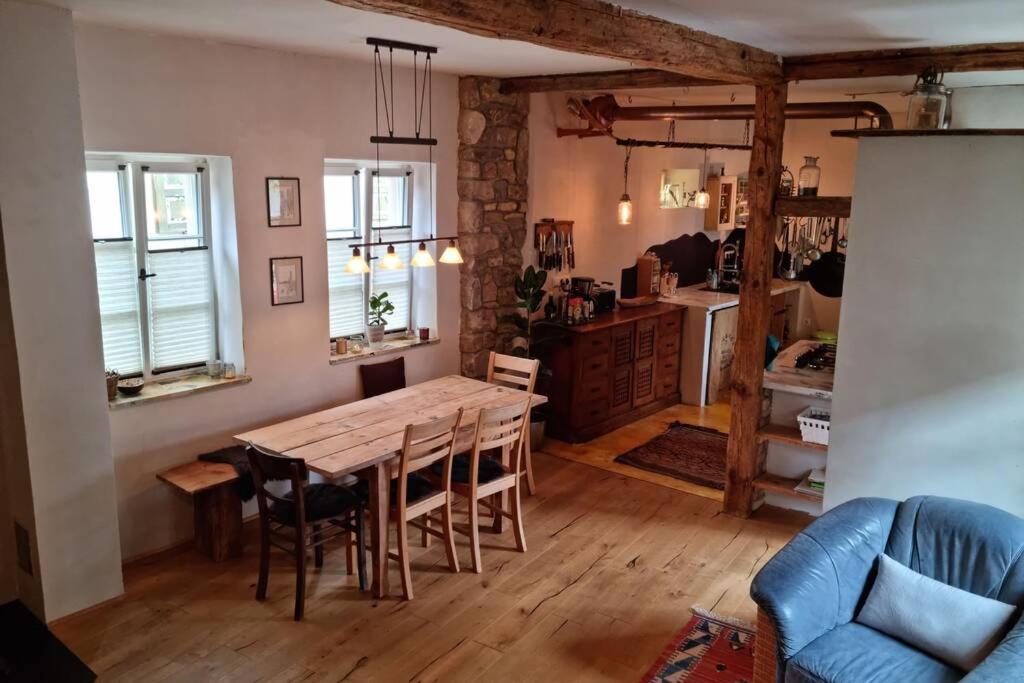 Neustadt an der Weinstraße Schoene Ferienwohnung Mit Kamin מראה חיצוני תמונה