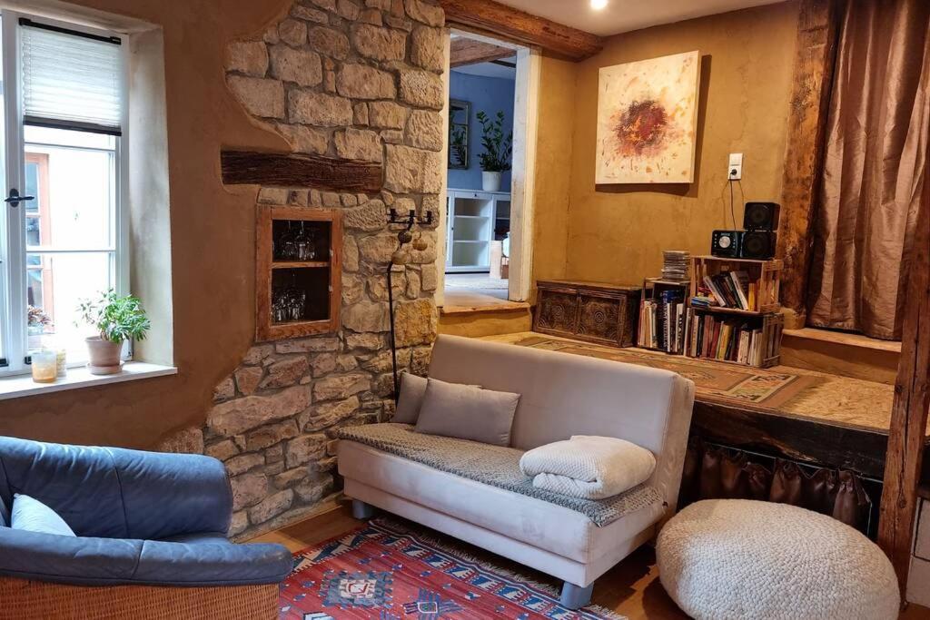 Neustadt an der Weinstraße Schoene Ferienwohnung Mit Kamin מראה חיצוני תמונה