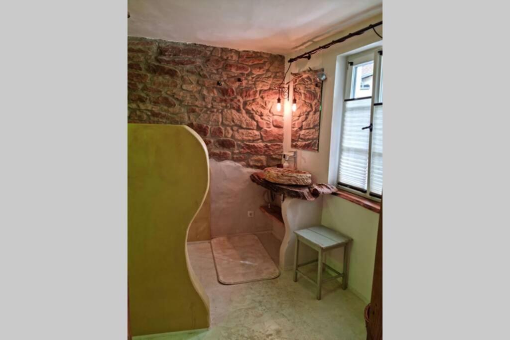 Neustadt an der Weinstraße Schoene Ferienwohnung Mit Kamin מראה חיצוני תמונה