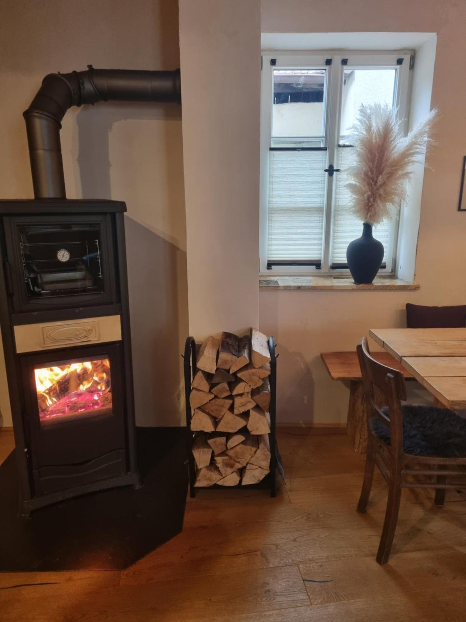 Neustadt an der Weinstraße Schoene Ferienwohnung Mit Kamin מראה חיצוני תמונה